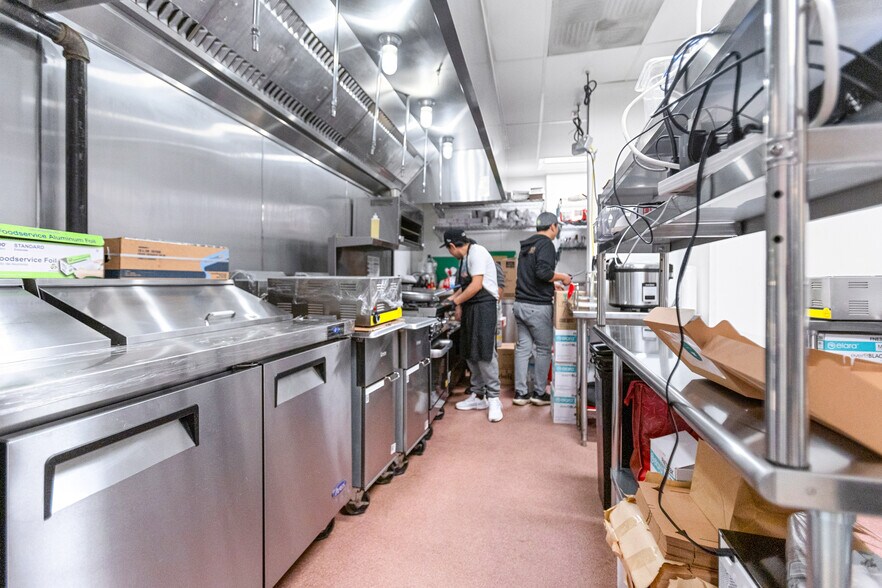 More Photos Of 307 W 38th St, New York Office For Lease