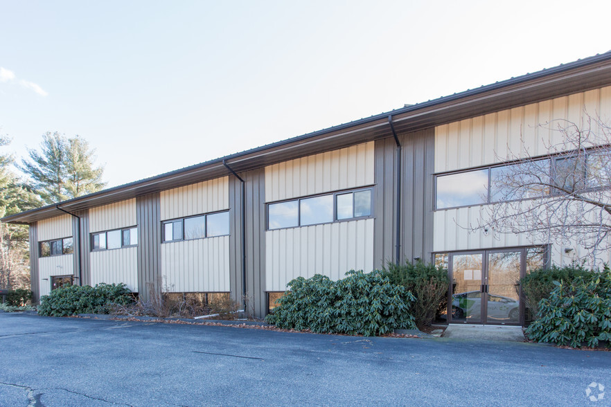 Primary Photo Of 200 Turnpike Rd, Southborough Research And Development For Lease