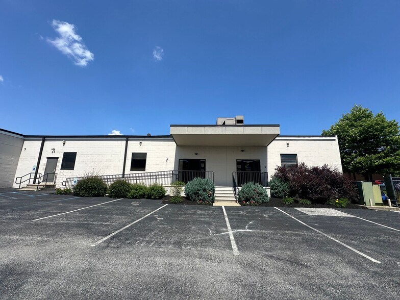 Primary Photo Of 720 E Market St, West Chester Office For Lease