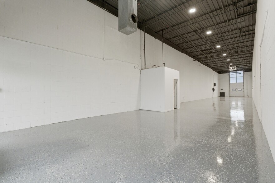 More Photos Of 397 Humberline Dr, Toronto Warehouse For Sale