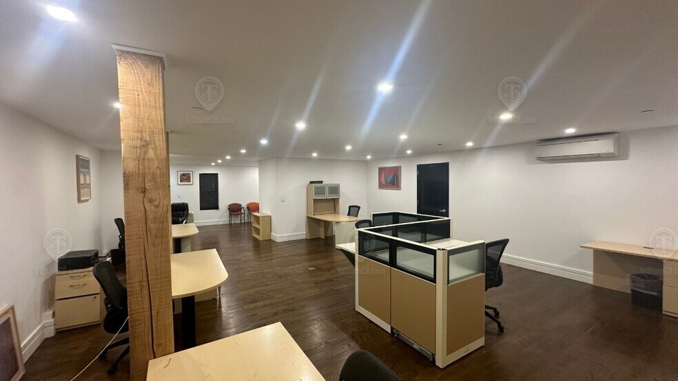 More Photos Of 94-01-94-03 101st Ave, Ozone Park Apartments For Lease