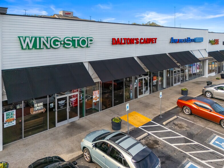 More Photos Of 7050-7088 Charlotte Pike, Nashville Storefront For Lease
