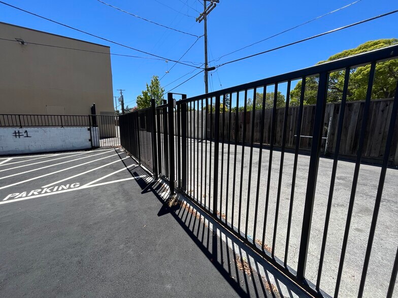 More Photos Of 3084-3088 El Camino Real, Santa Clara Unknown For Lease