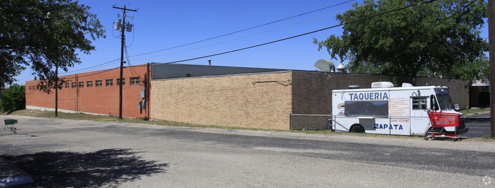More Photos Of 1045 Reinli St, Austin Manufacturing For Lease