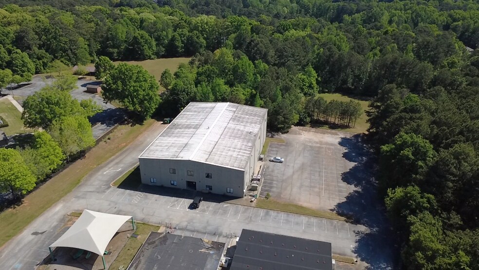 More Photos Of 1151 Flat Shoals Rd SE, Conyers Light Distribution For Lease