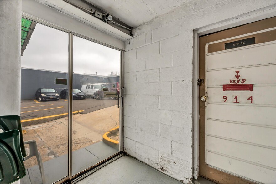 More Photos Of 914-920 Old Nepperhan Ave, Yonkers Storefront For Sale