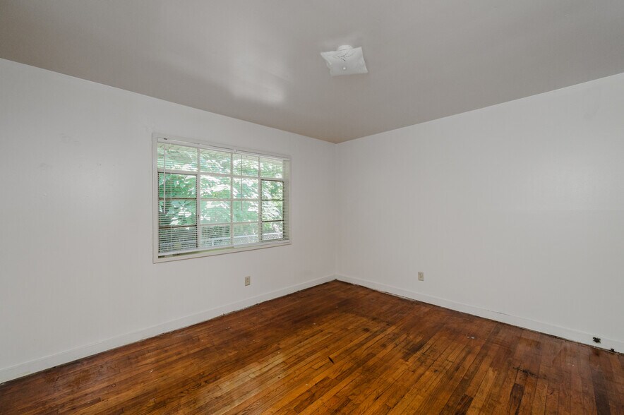 More Photos Of , Birmingham Multifamily For Sale
