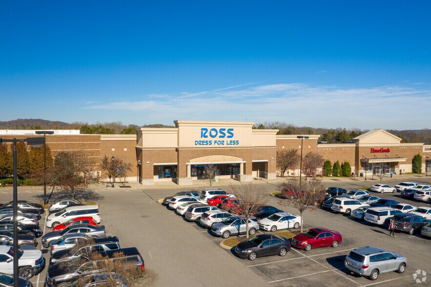 More Photos Of 1010-1038 Glenbrook Way, Hendersonville Unknown For Lease