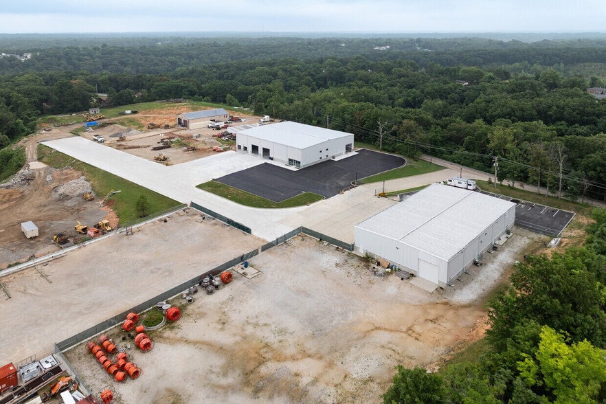 More Photos Of 9719 Aulbach Industrial, High Ridge Warehouse For Lease