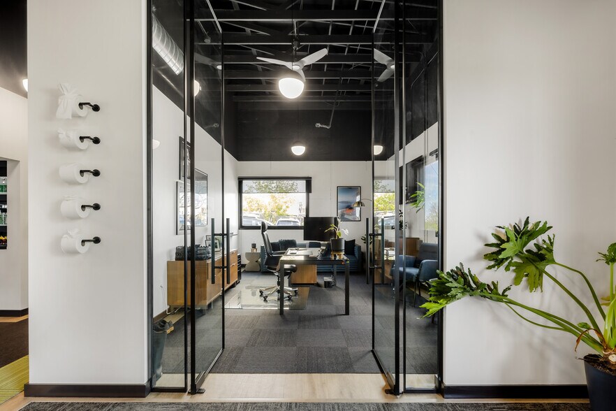 More Photos Of 2192 W College Ave, Englewood Warehouse For Sale