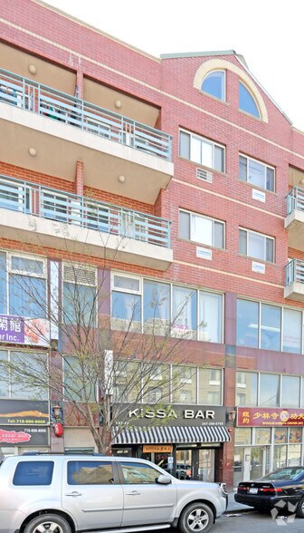 More Photos Of 133-42 37th Ave, Flushing Storefront Retail Office For Lease