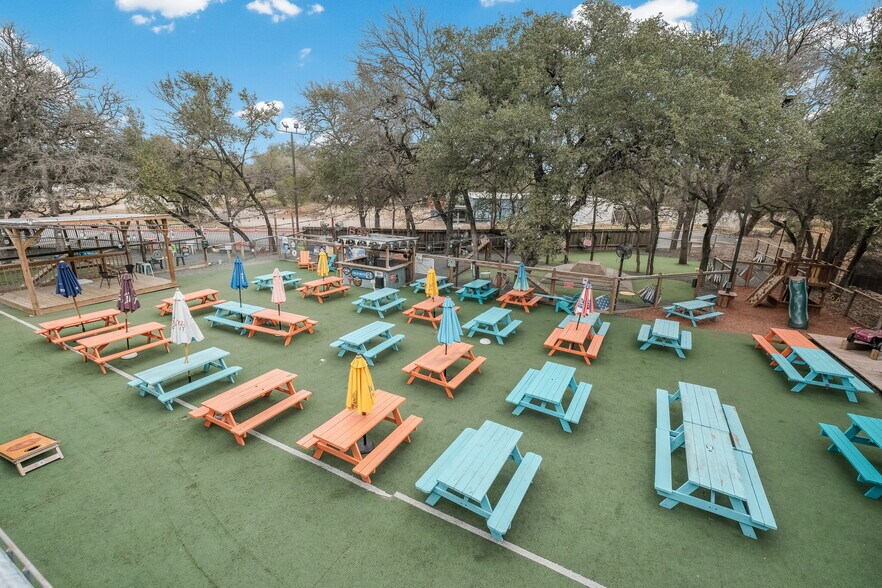 More Photos Of 13838 Jones Maltsberger Rd, San Antonio Restaurant For Sale