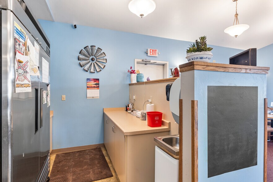 More Photos Of 816 Hwy 23/73, Princeton Restaurant For Sale