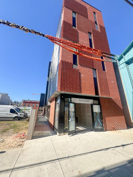 More Photos Of 1350 N Front St, Philadelphia Apartments For Lease