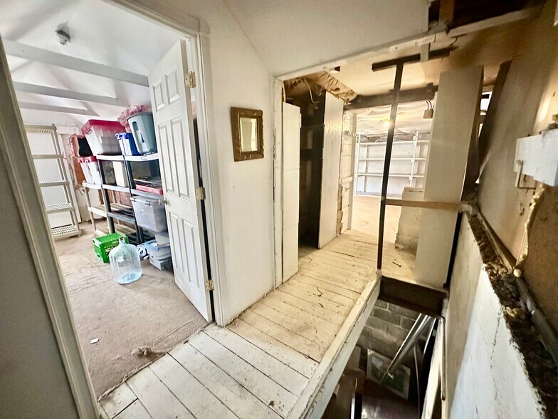 More Photos Of 11 Park Pl, Verona Flex For Lease