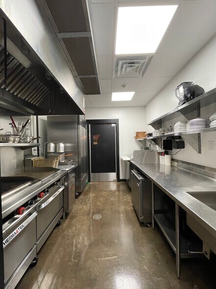 More Photos Of 114 N Walnut St, Seneca Storefront Retail Residential For Sale