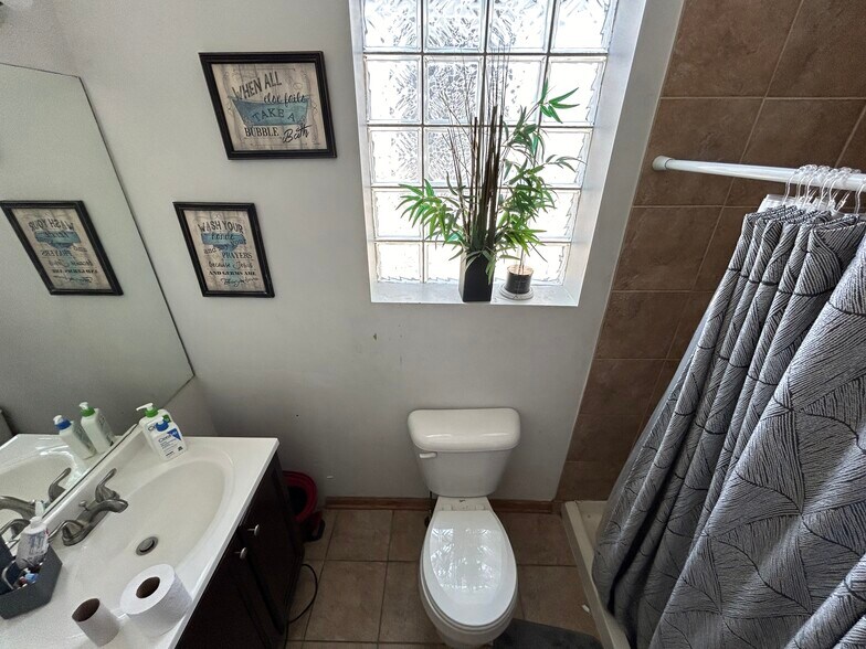 More Photos Of 5644 S Prairie Ave, Chicago Apartments For Sale
