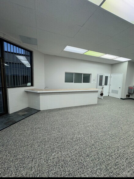 More Photos Of 91 Charter Oak Ave, San Francisco Warehouse For Sale