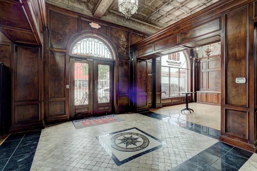 More Photos Of 309 N Main St, Kingfisher Freestanding For Sale