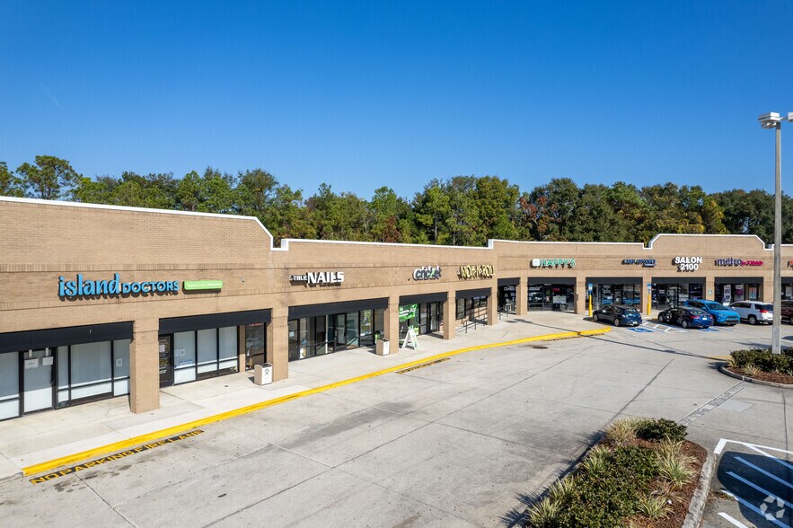 More Photos Of 8011 Merrill Rd, Jacksonville Unknown For Lease