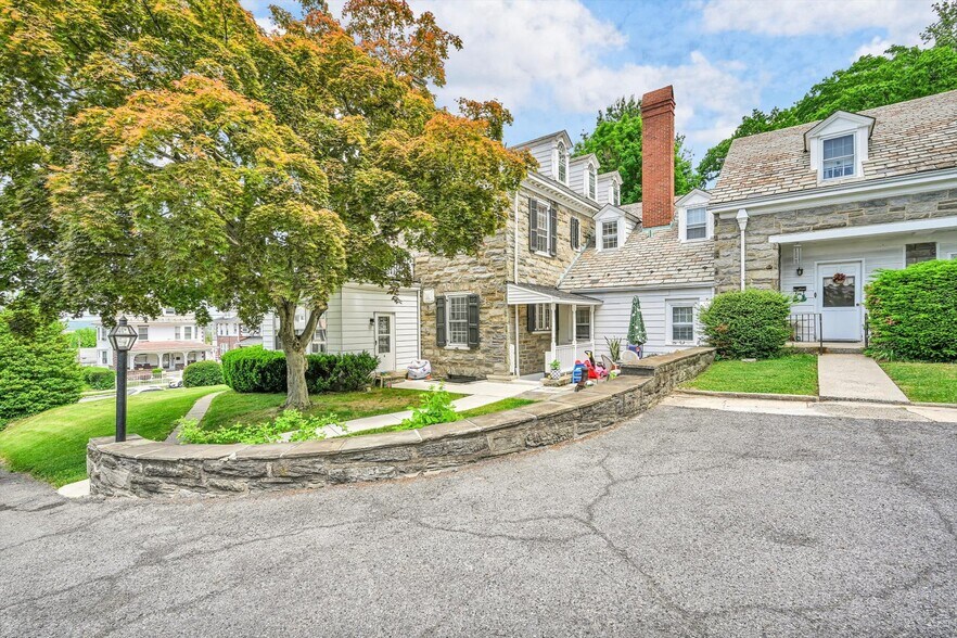 More Photos Of 1305 Hampden Blvd, Reading Multifamily For Sale