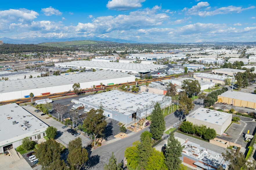 More Photos Of 17031-17037 E Green Dr, City of Industry Warehouse For Sale