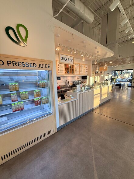 More Photos Of 420-460 S College Ave, Fort Collins General Retail For Lease