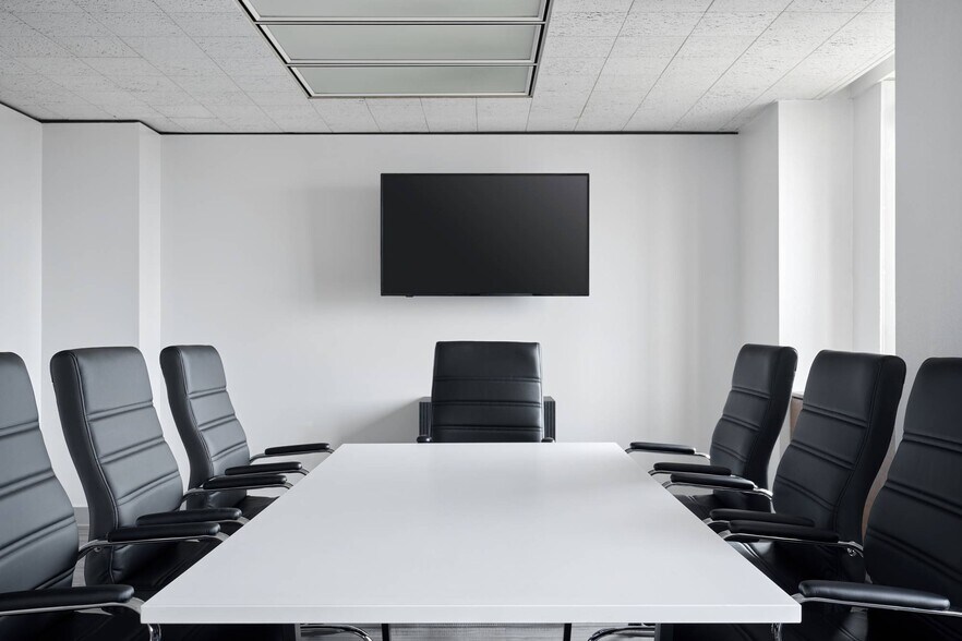 More Photos Of 615 N Upper Broadway St, Corpus Christi Office For Lease