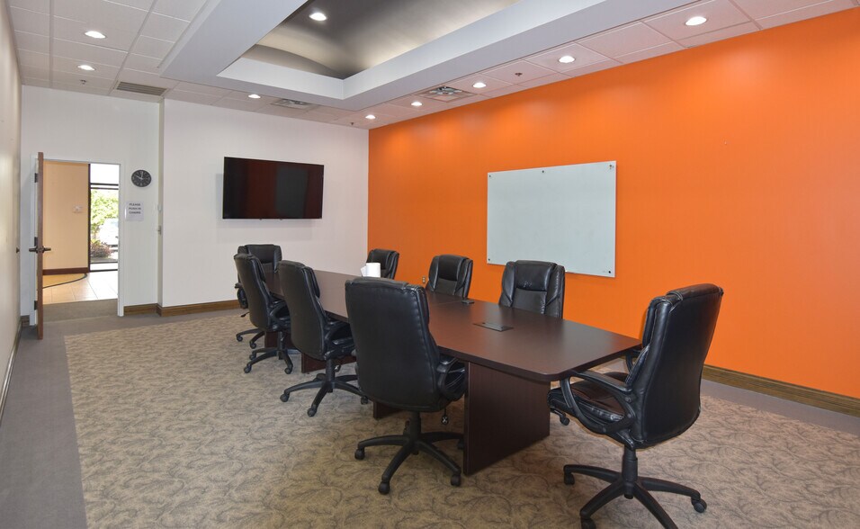 More Photos Of 630-634 Melrose Ave, Nashville Distribution For Lease