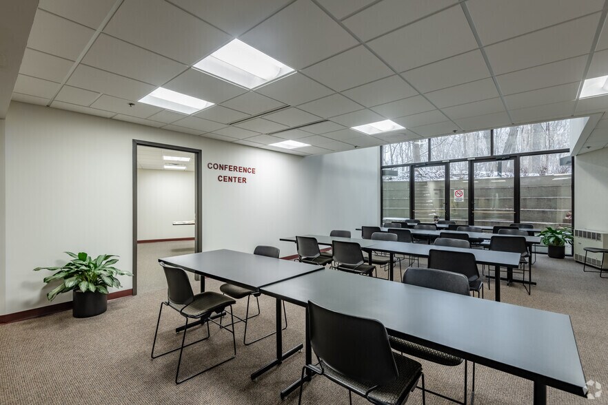 More Photos Of 13555 Bishops Ct, Brookfield Office For Lease