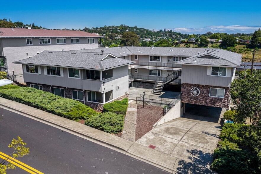 Primary Photo Of 1205 Geraldine Way, Belmont Apartments For Sale