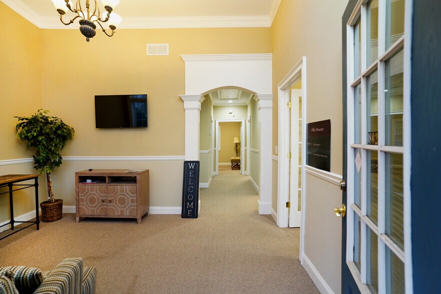 More Photos Of 2775 Cruse Rd, Lawrenceville Office Residential For Sale