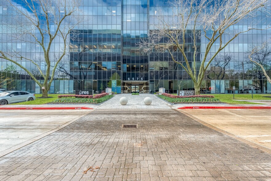 More Photos Of 6575 610 Loop S, Bellaire Office For Sale