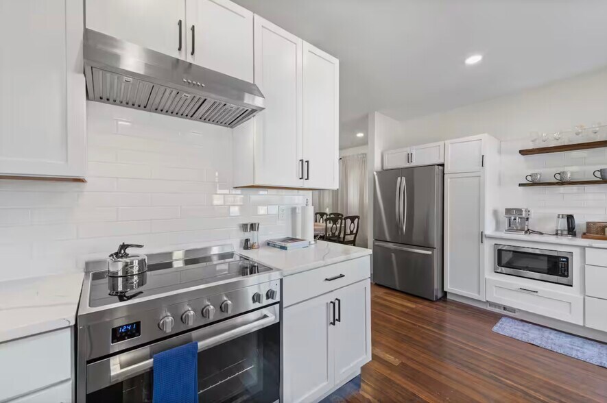 More Photos Of , Blue Springs Specialty For Sale