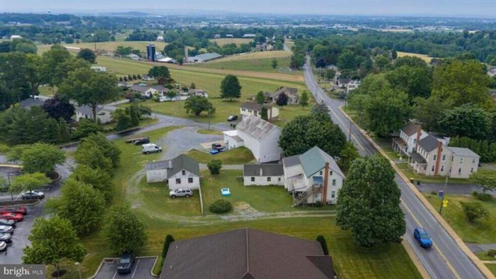 More Photos Of 2167 Main St, Lititz Flex For Sale