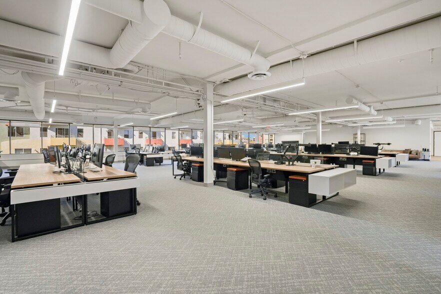 More Photos Of 444 W Beech St, San Diego Loft Creative Space For Lease
