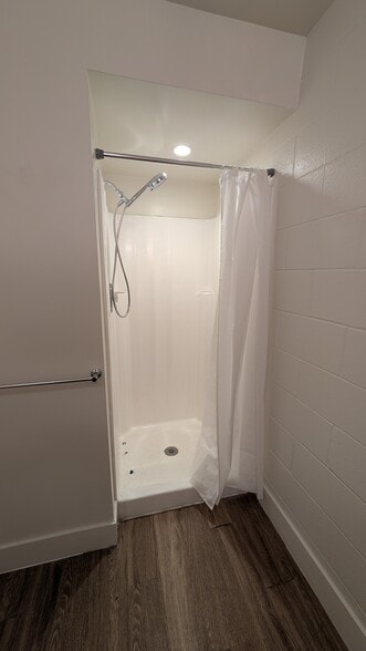 More Photos Of 2990 Mission Blvd, San Diego Office Residential For Lease