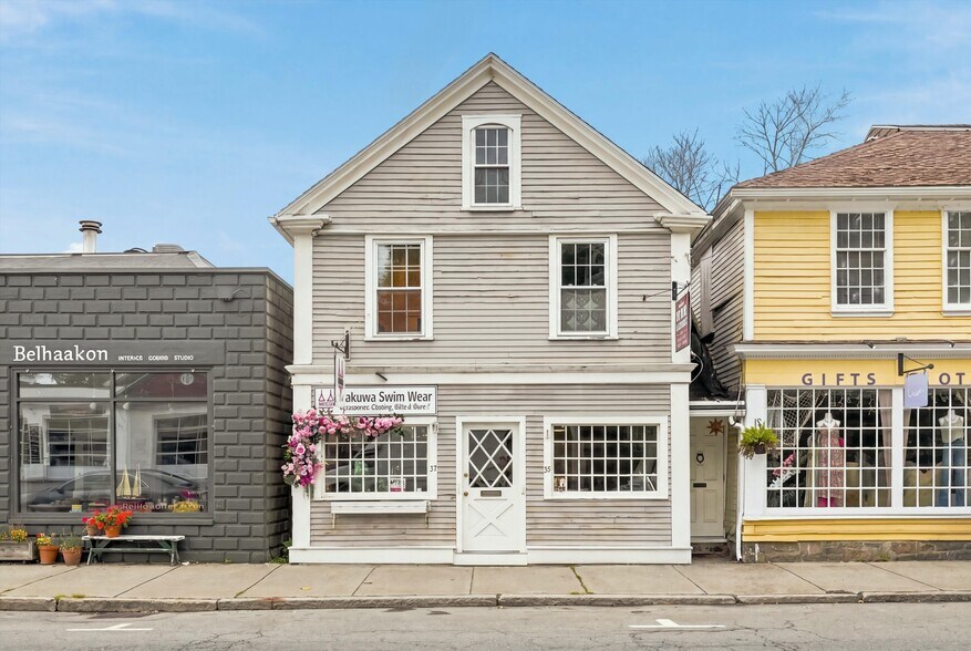 More Photos Of 33-37 S Main St, Ipswich Storefront Retail Residential For Sale