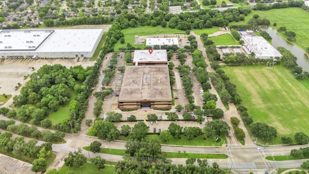 More Photos Of 1601 Industrial Blvd, Sugar Land Medical For Lease