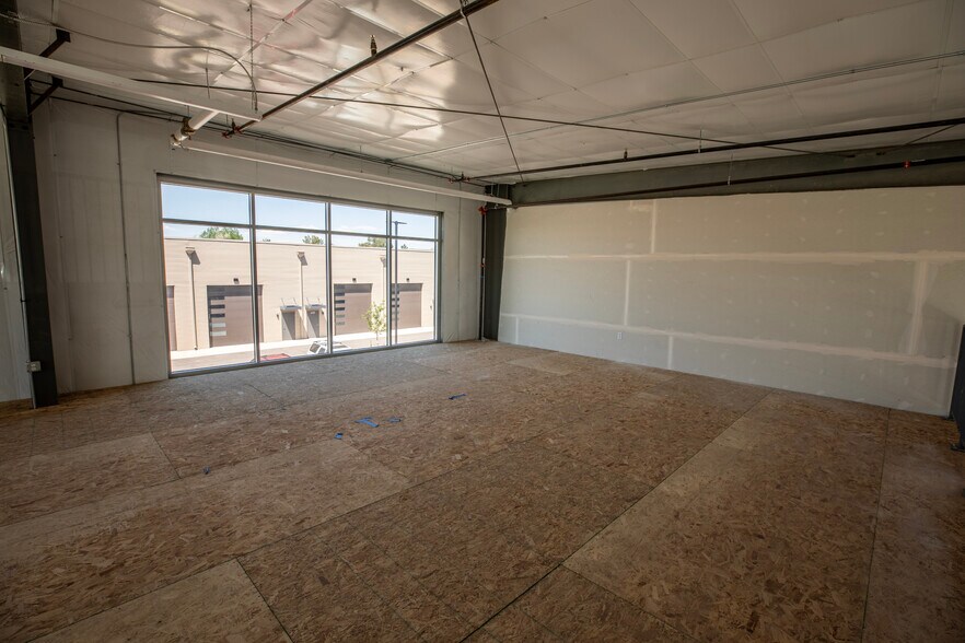 More Photos Of 13853 E Briarwood Ave, Centennial Light Distribution For Sale