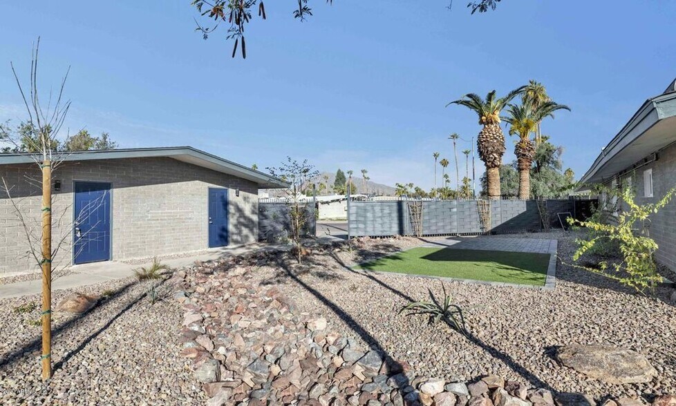 More Photos Of 6725 E Earll Dr, Scottsdale Apartments For Sale