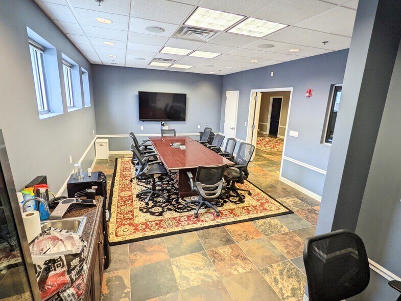 More Photos Of 286-290 Lodi St, Hackensack Warehouse For Sale