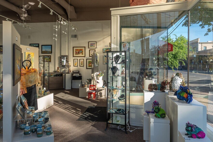 More Photos Of 115-125 NW Oregon Ave, Bend Storefront Retail Office For Sale