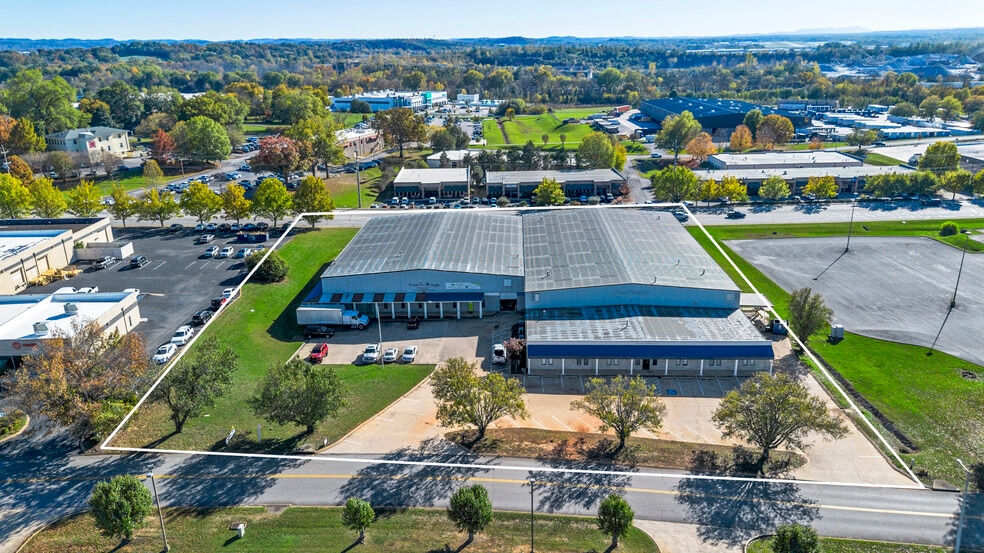 More Photos Of 6130 Preservation Dr, Chattanooga Light Distribution For Sale