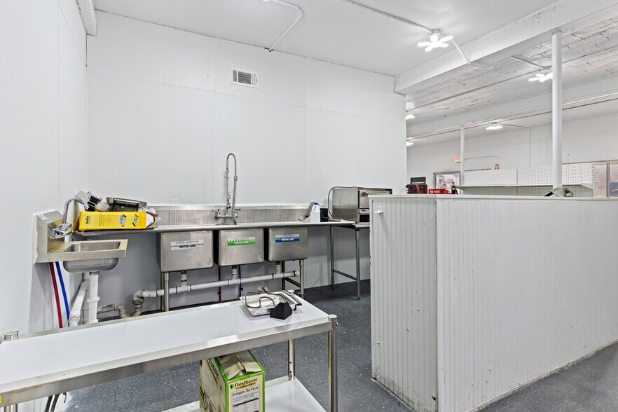 More Photos Of 3628 Brights Rd, Pittsville General Retail For Sale