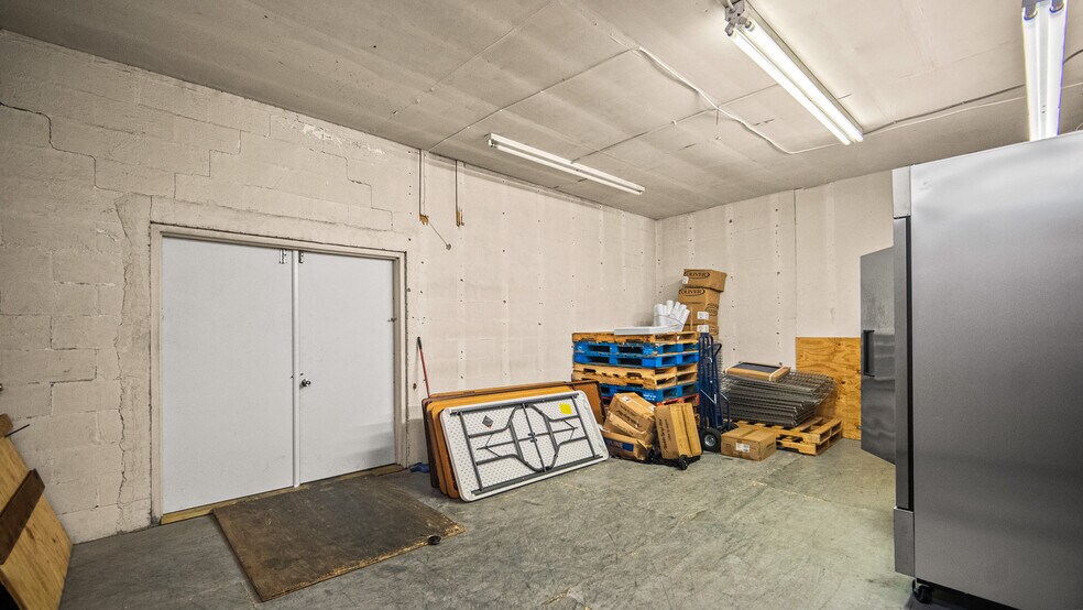 More Photos Of 111 W Main St, West Union Flex For Sale