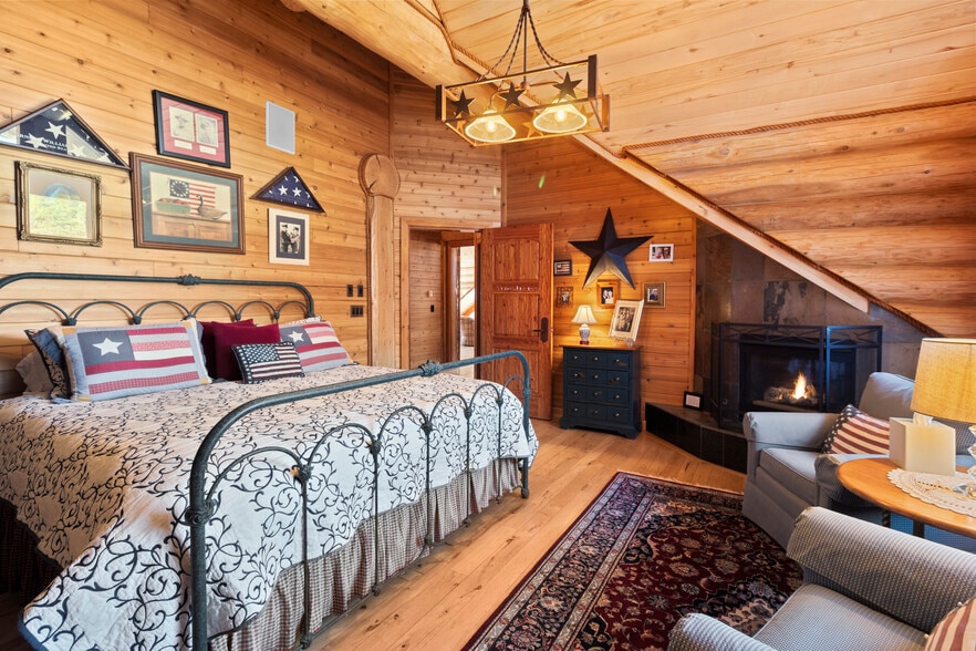 More Photos Of 1613 Black Canyon Rd, Heber Lodge Meeting Hall For Sale