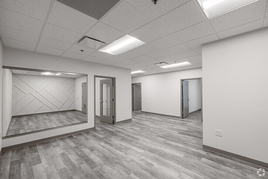 More Photos Of 11350 McCormick Rd, Hunt Valley Unknown For Lease