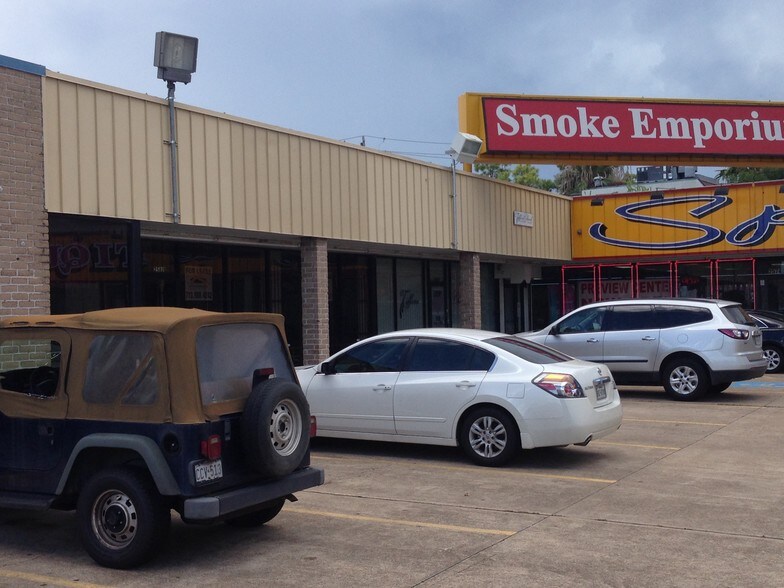 More Photos Of 2590 610 South Loop West, Houston Storefront Retail Office For Lease