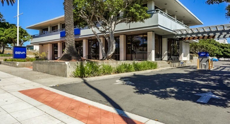 More Photos Of 815 Mission Ave, Oceanside Office For Lease